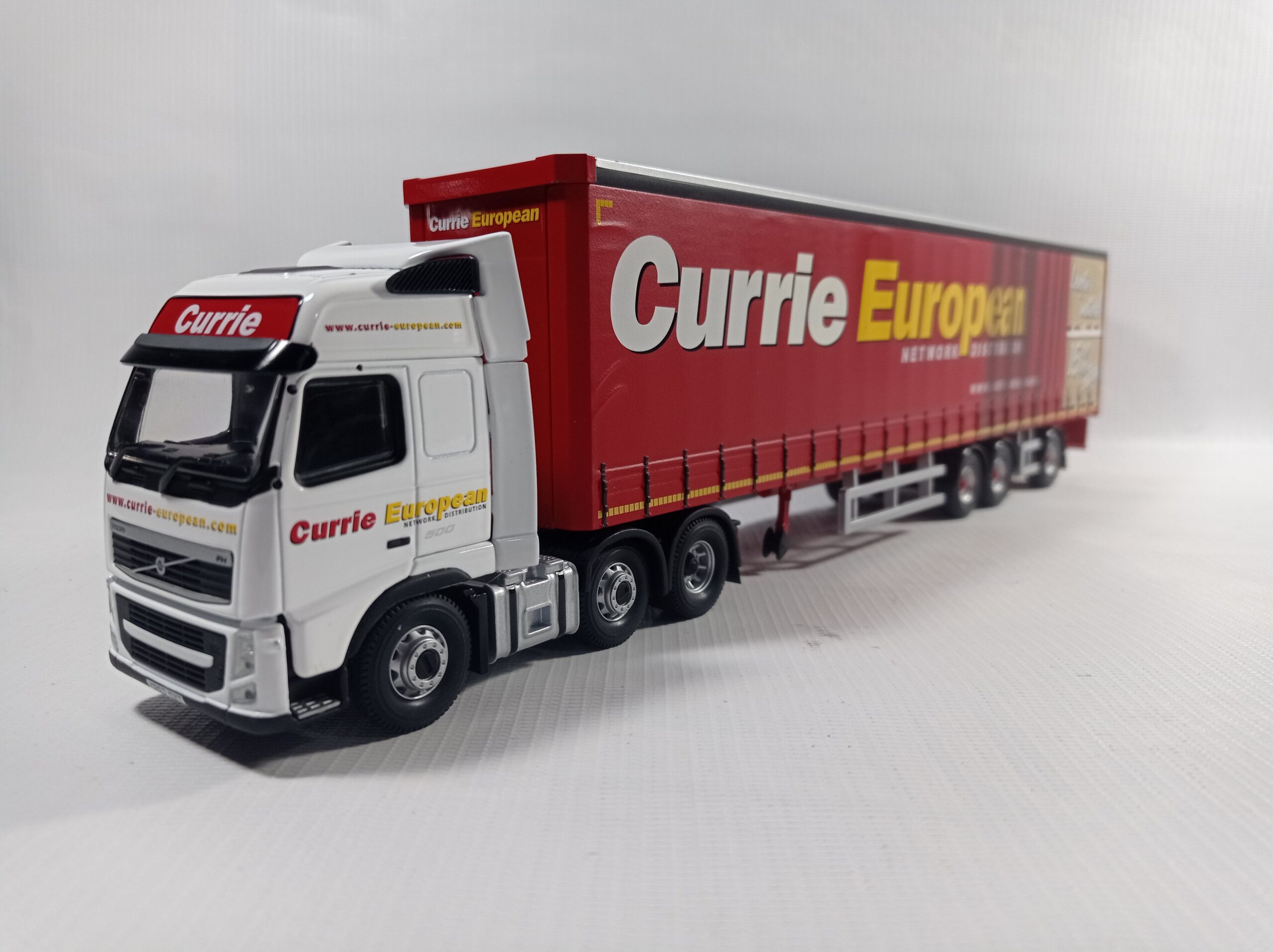 CAMION CONTEINER VOLVO FH - Imagen 4