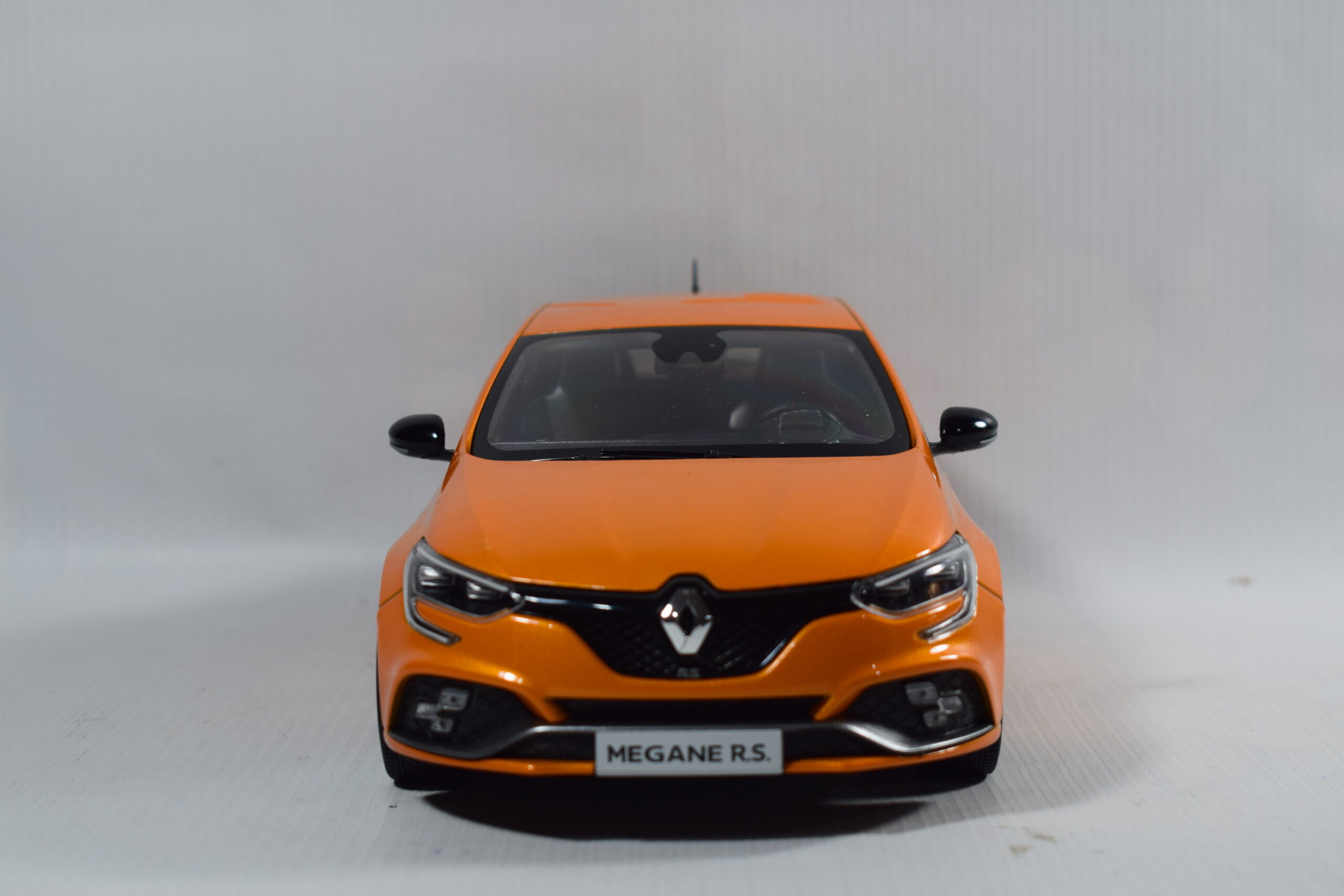 AUTO RENAULT MEGANE RS 2017 - Imagen 5