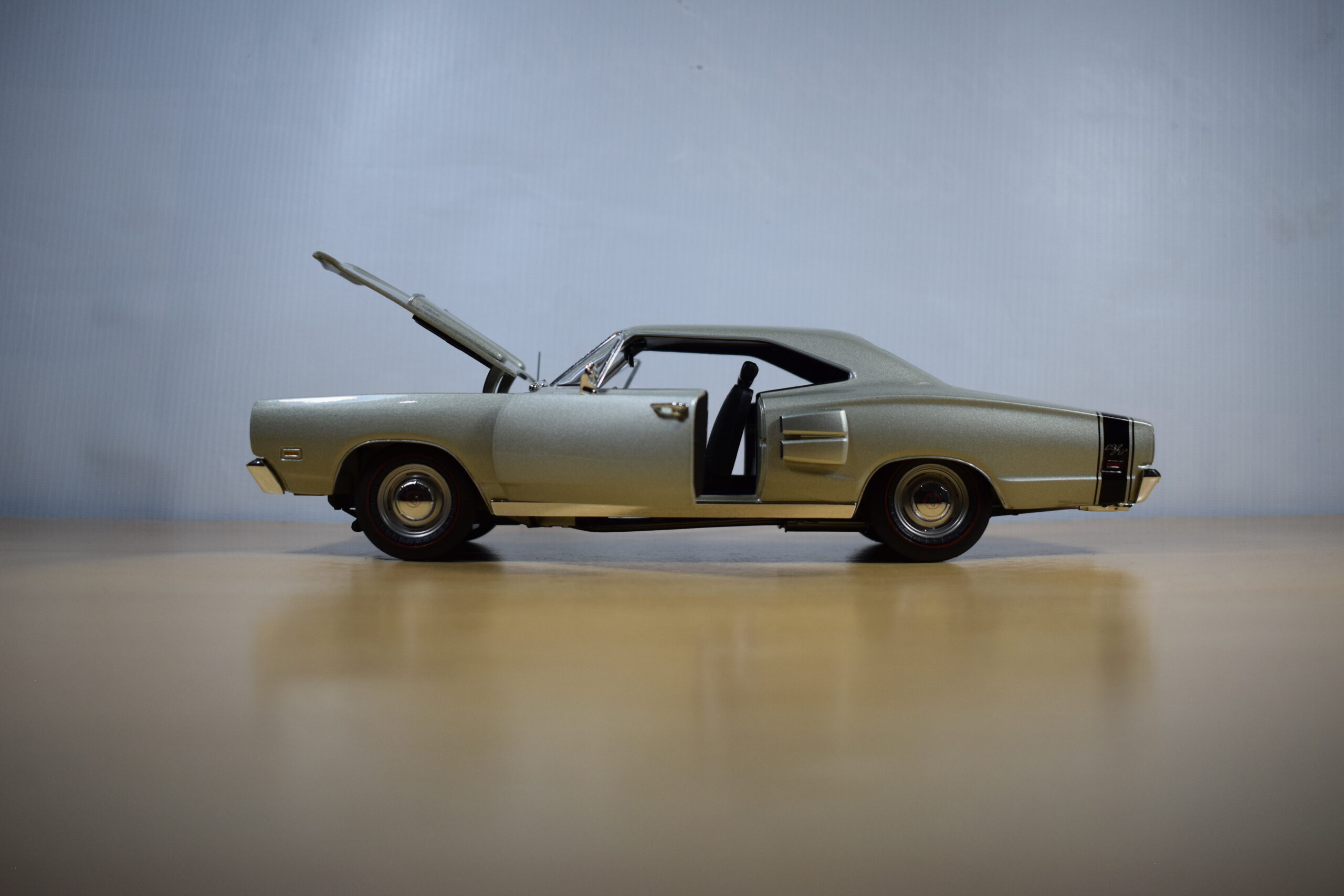 AUTO DODGE CORONET R/T 1969 - Imagen 6