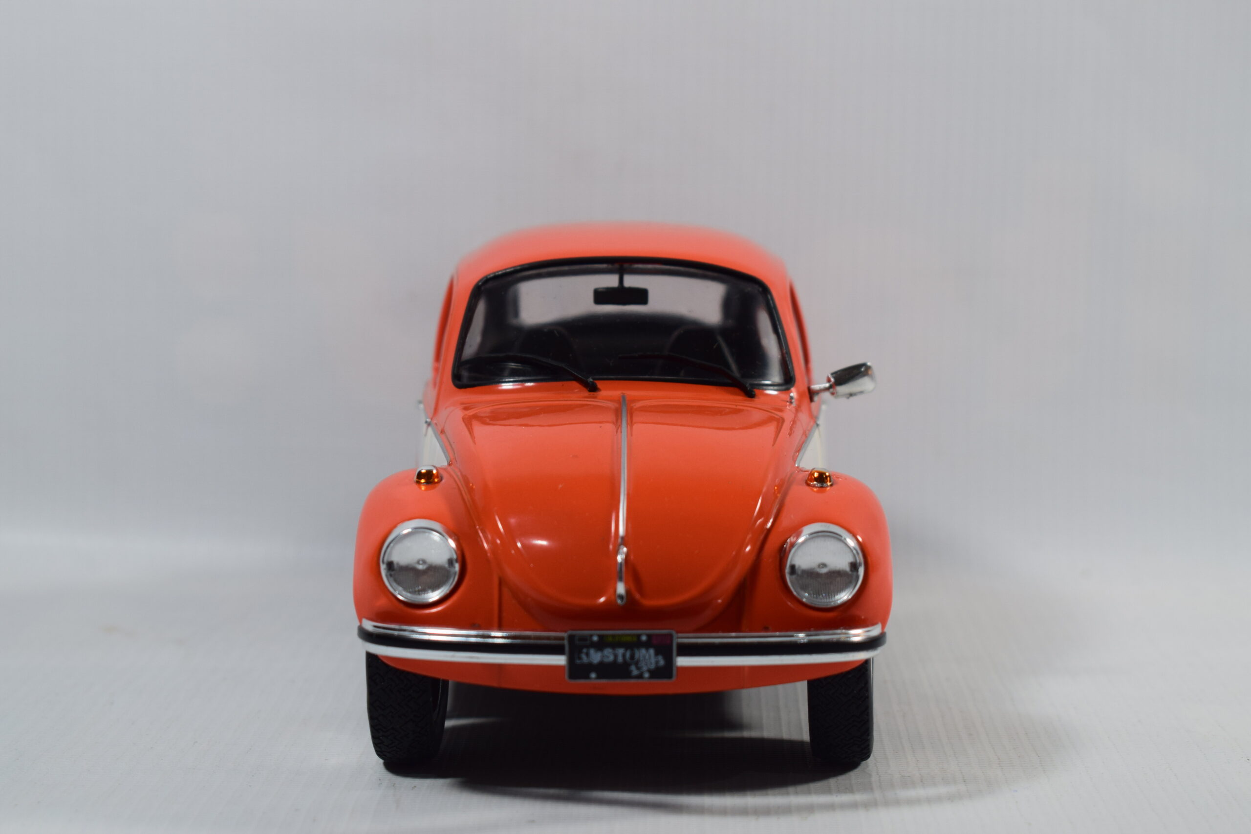 AUTO VOLKSWAGEN BEETLE 1303 - Imagen 4