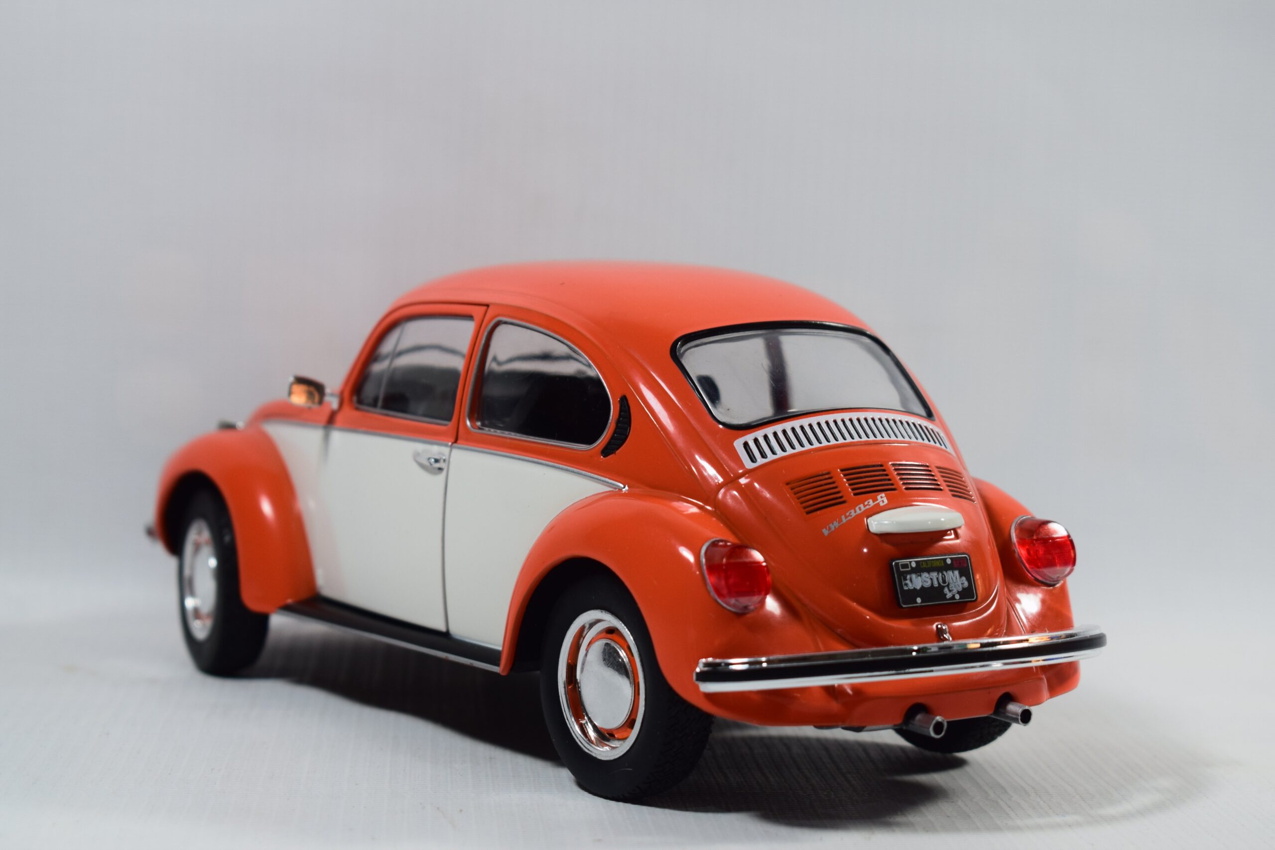 AUTO VOLKSWAGEN BEETLE 1303 - Imagen 5