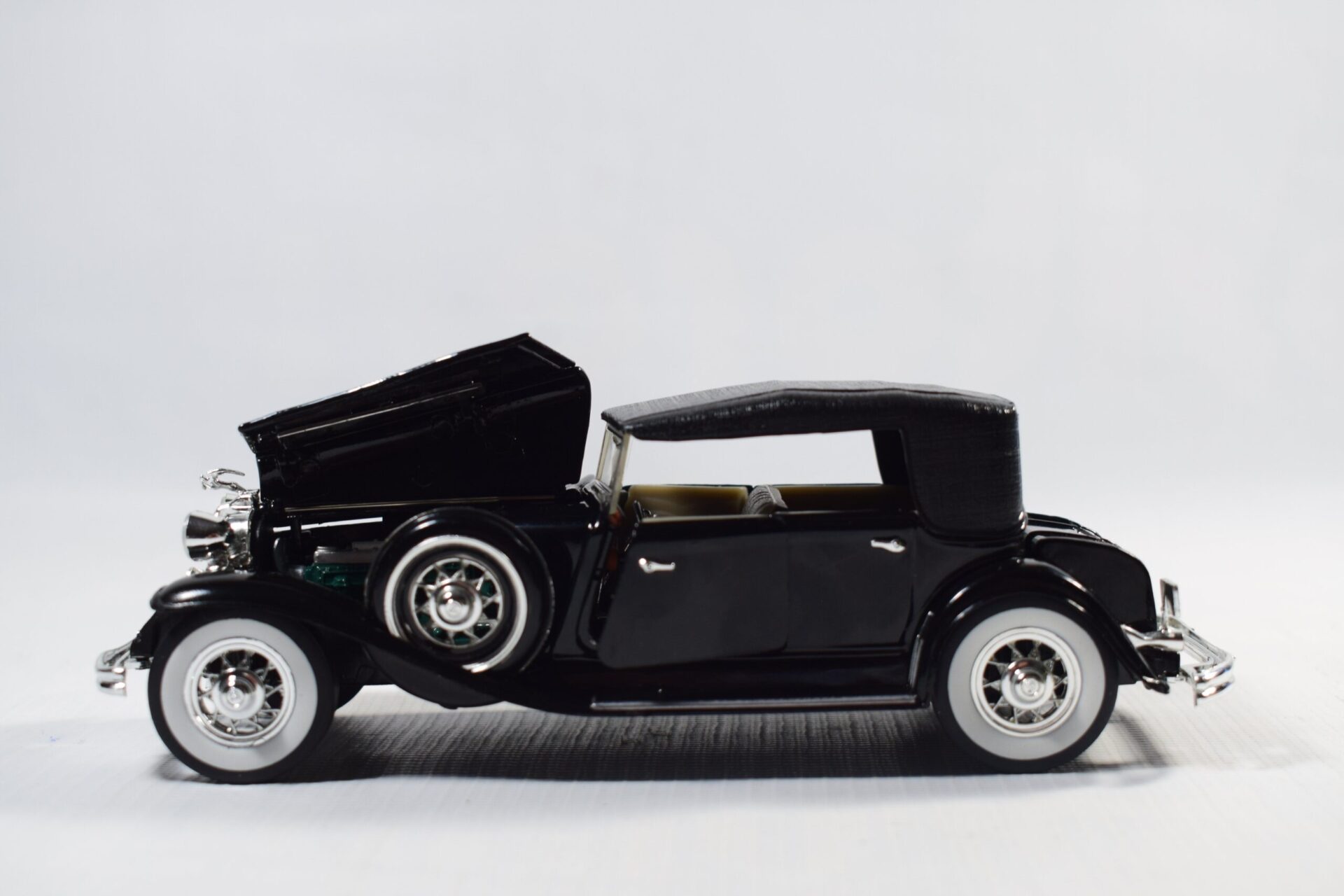 AUTO CLASICO CHRYSLER LEBARON 1932 - Imagen 6