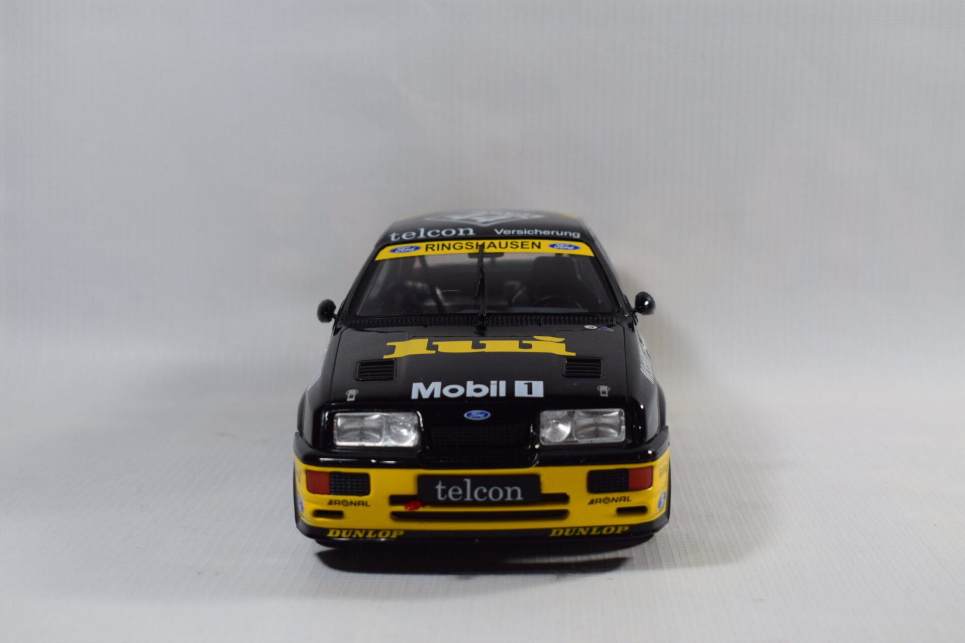 AUTO DE COMPETENCIA FORD SIERRA RS500 1989 - Imagen 4