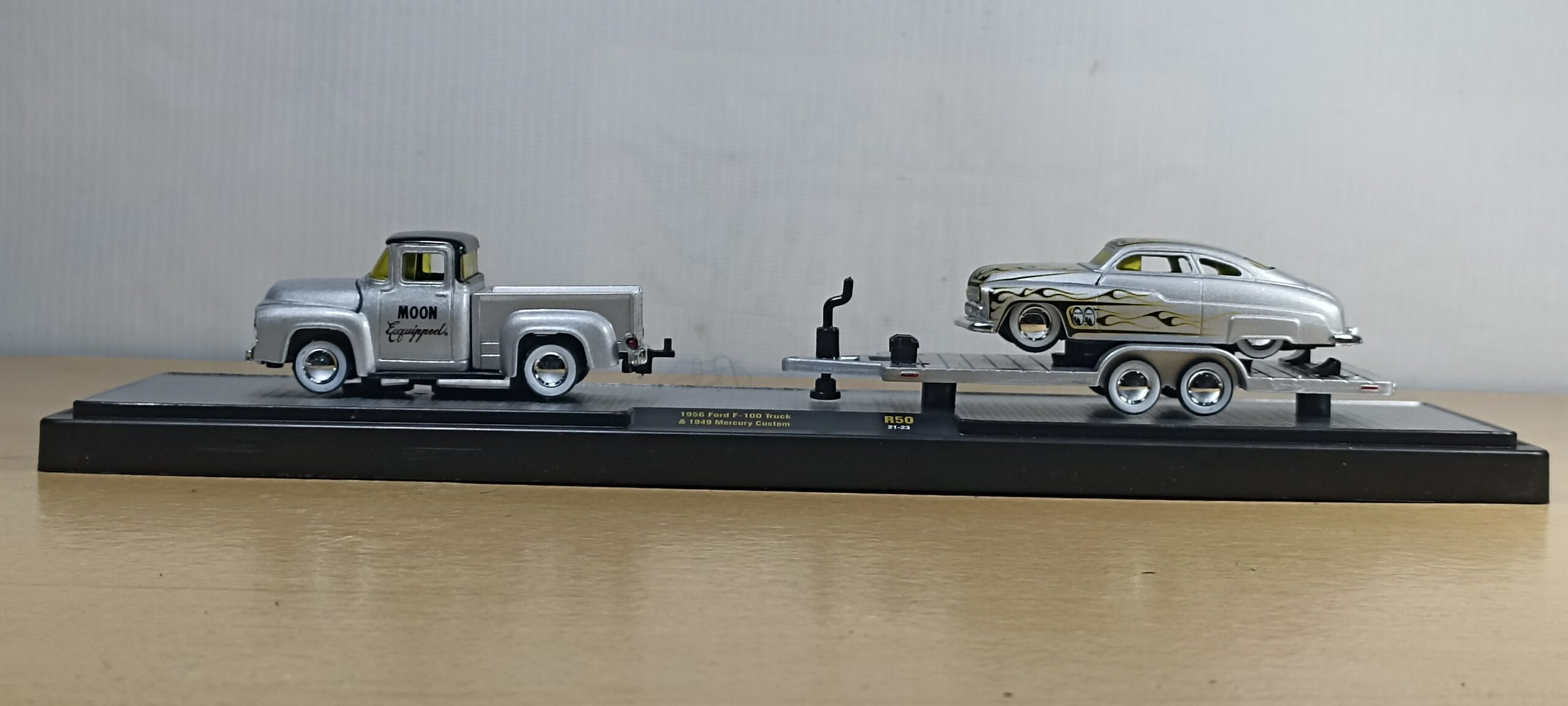CAMIONETA CON TRAILER FORD F-100 1956 AUTO MERCURY CUSTOM 1949