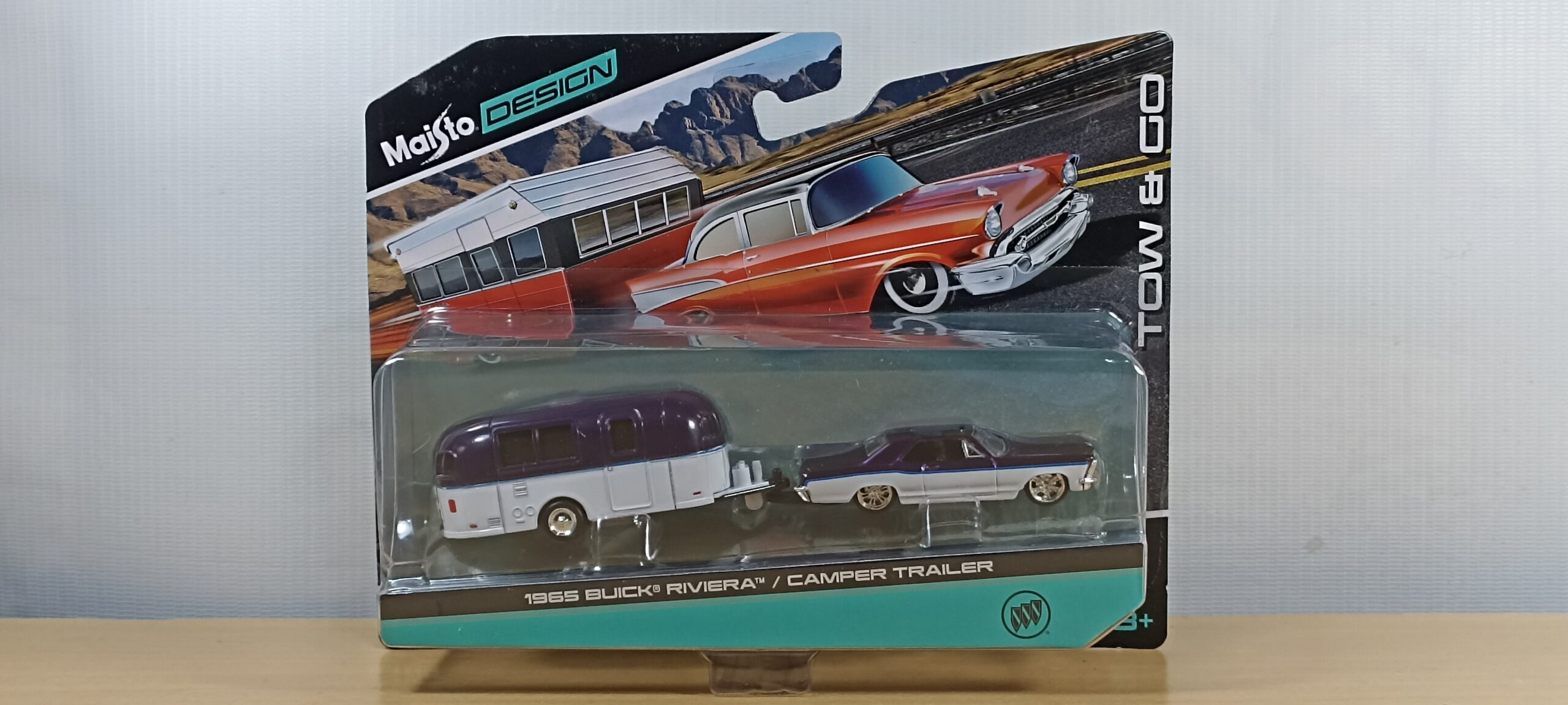 AUTO CON TRAILER BUICK RIVIERA 1965