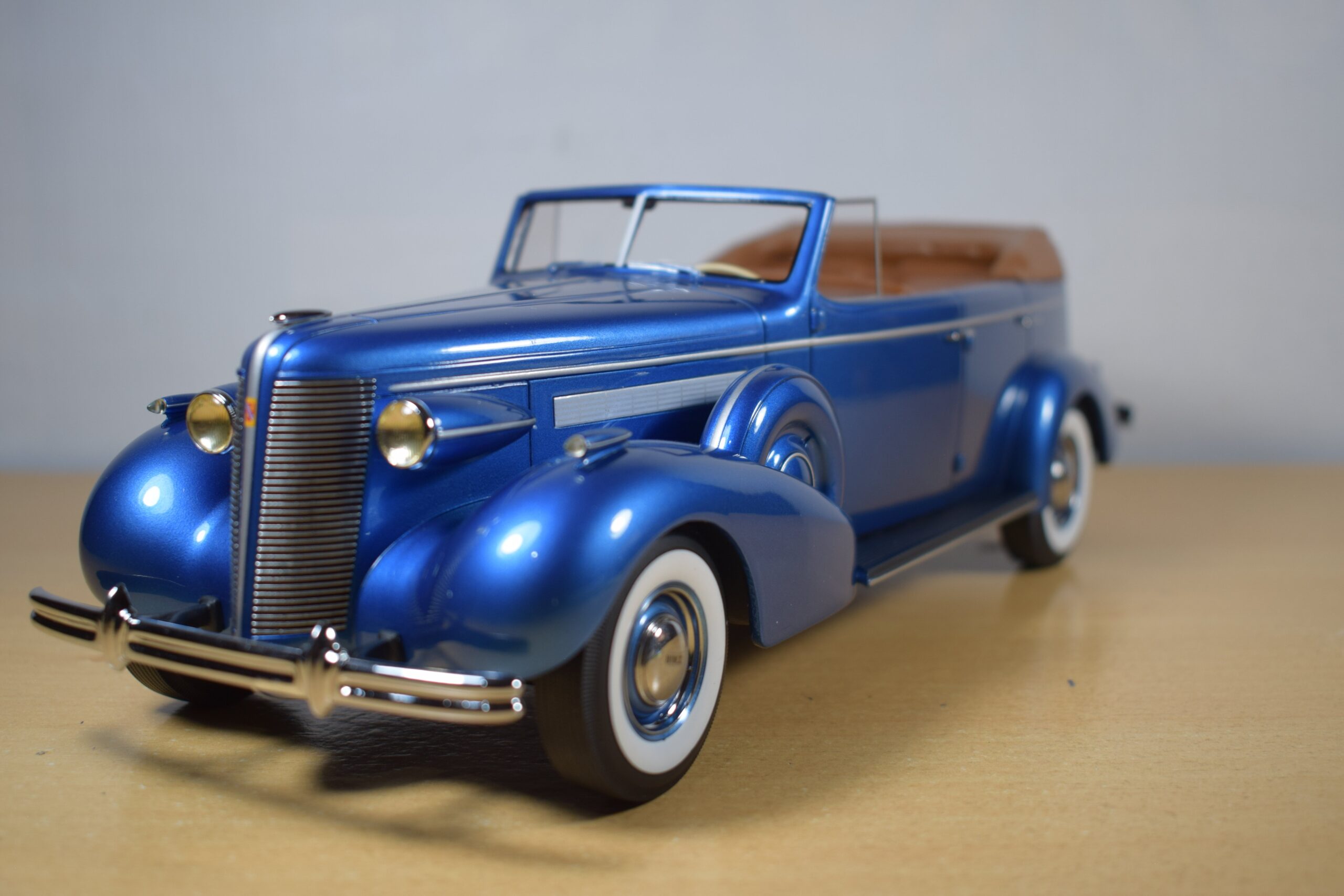 AUTO CLASICO BUICK ROADMASTER 80C