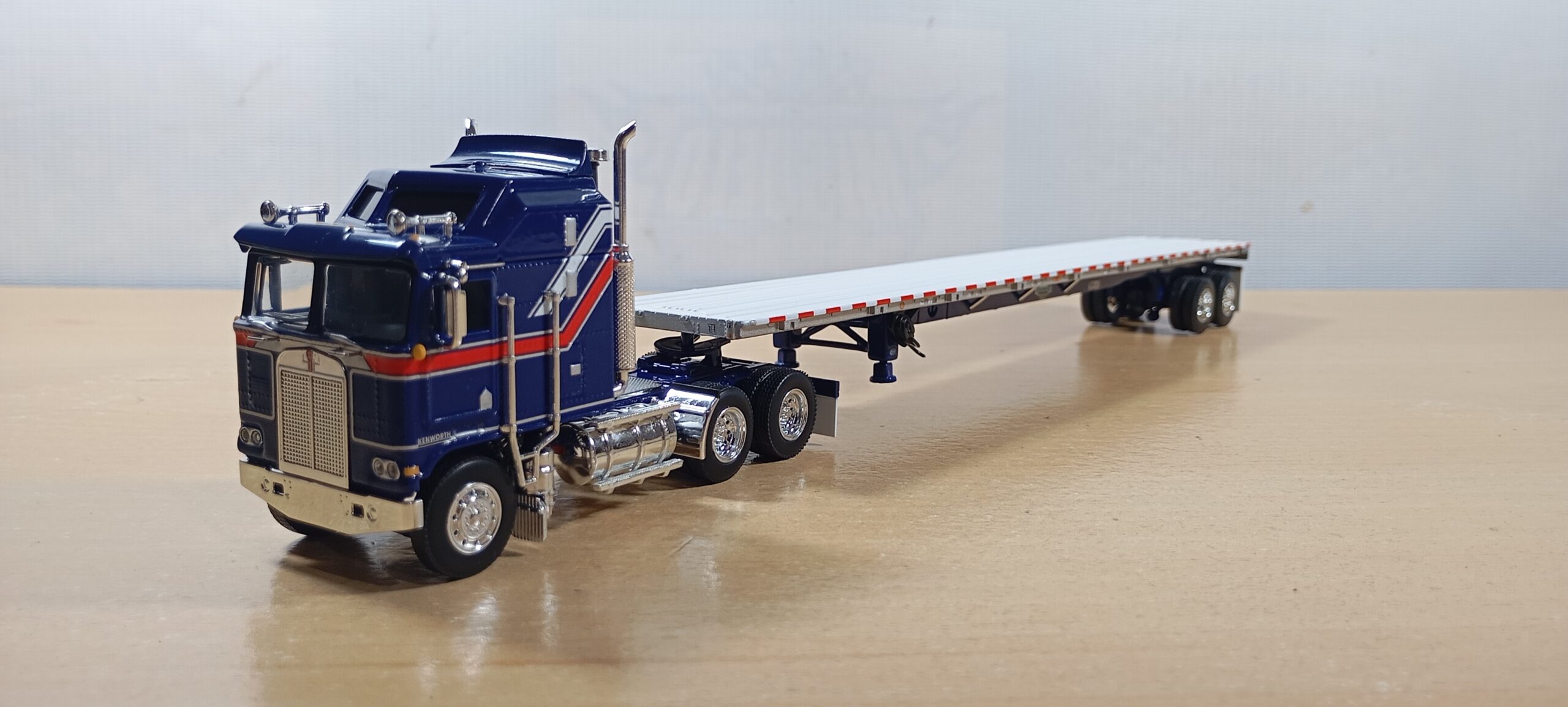 CAMION PLATAFORMA KENWORTH K100