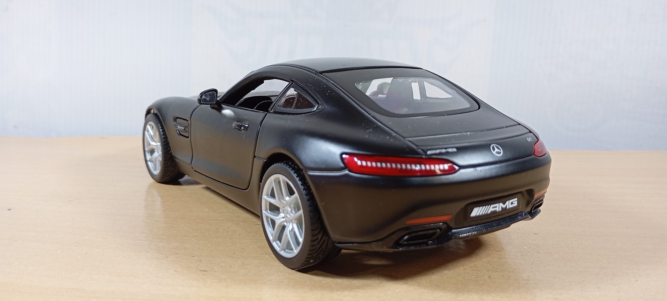 AUTO MERCEDES BENZ AMG GT - Imagen 6