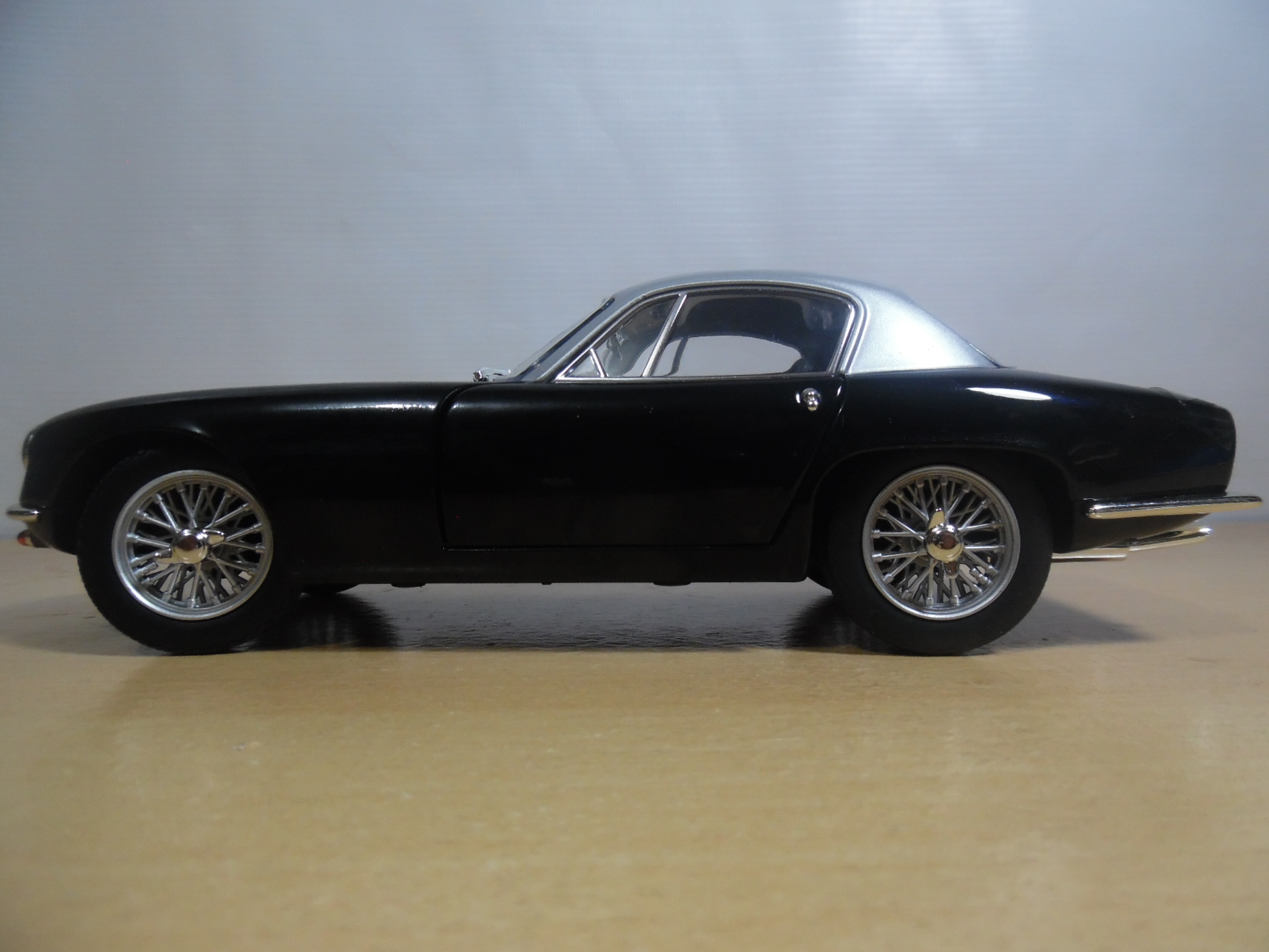 AUTO CLASICO LOTUS ELITE 1960 - Imagen 3