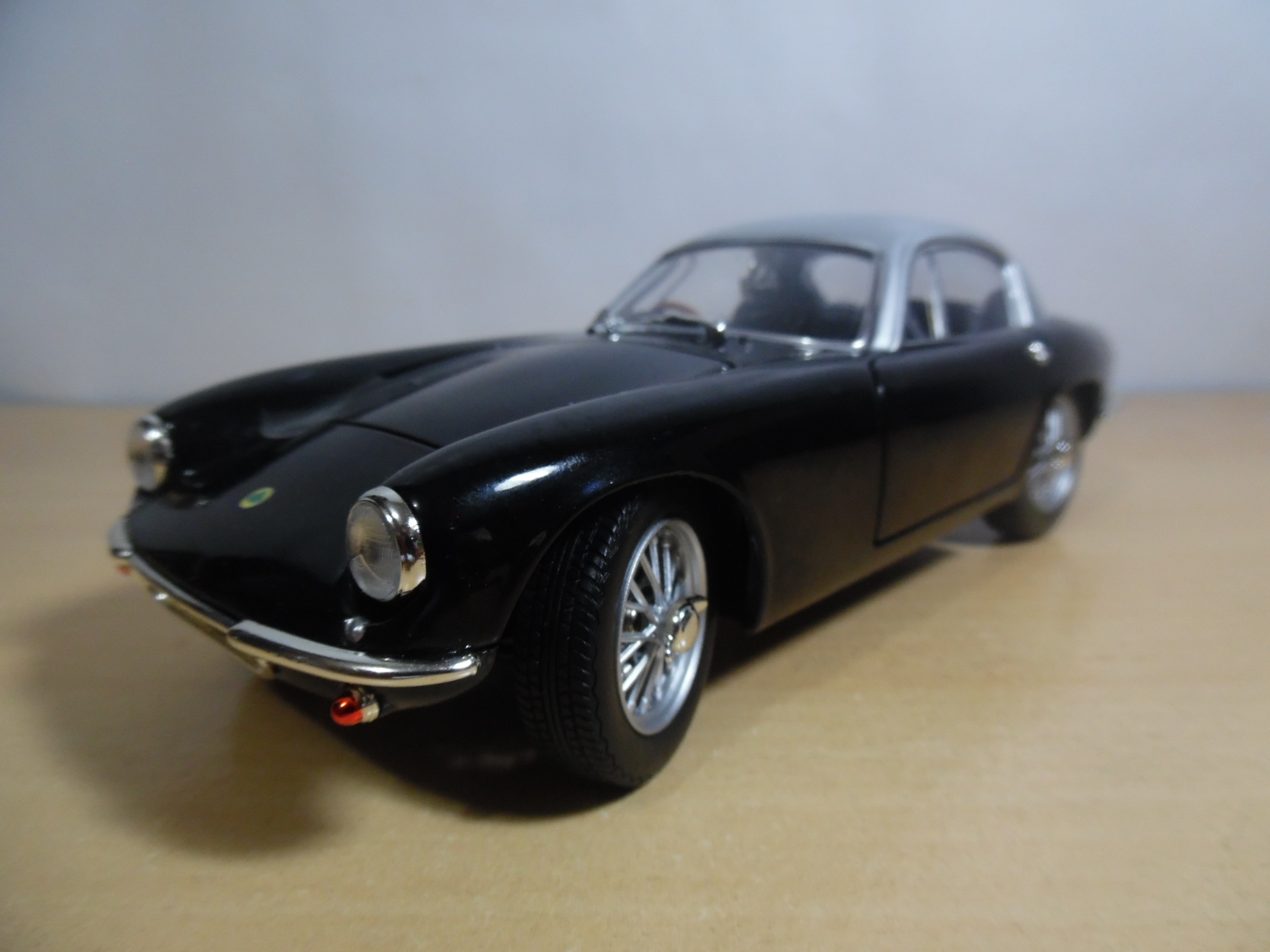 AUTO CLASICO LOTUS ELITE 1960 - Imagen 4