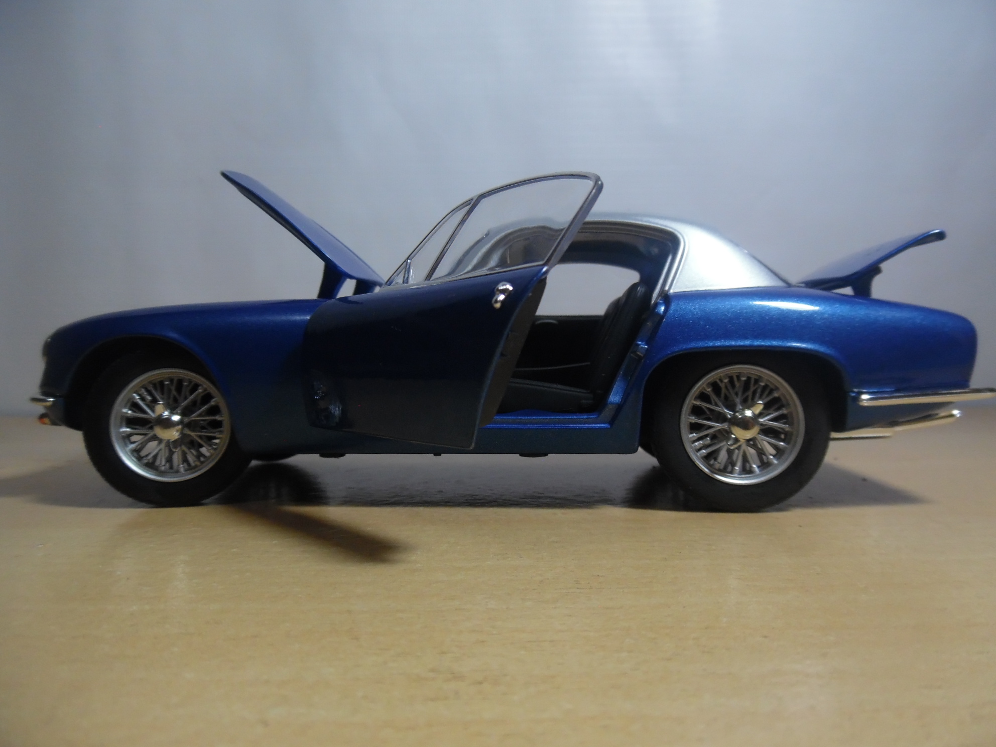 AUTO CLASICO LOTUS ELITE 1960