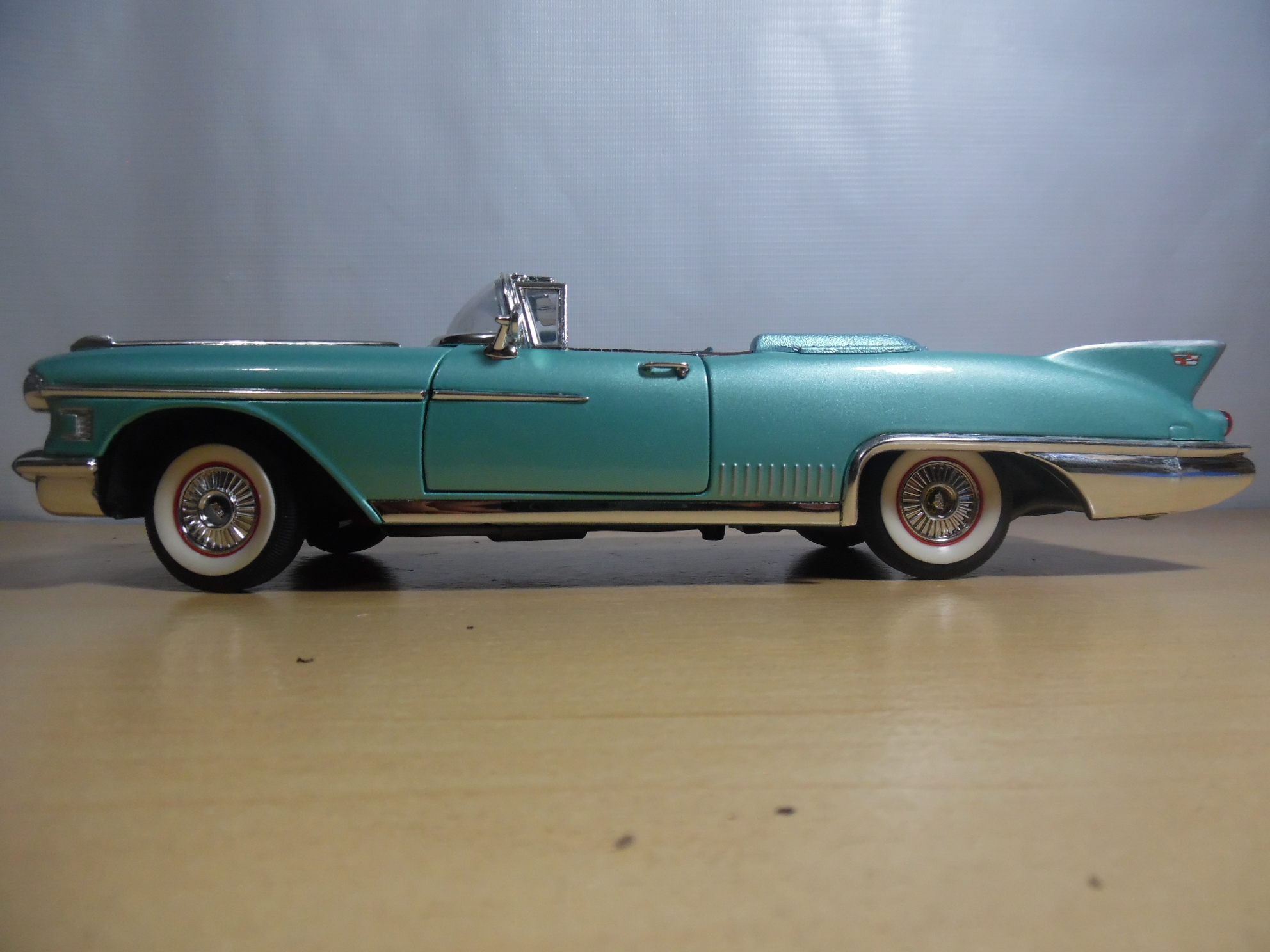 AUTO CLASICO CADILAC EL DORADO BIARRITZ 1958 - Imagen 3