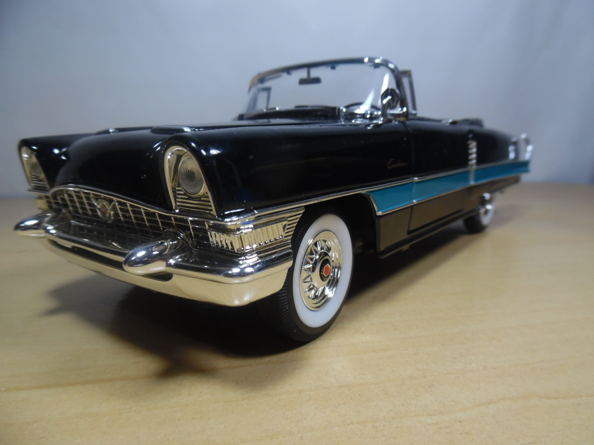 AUTO CLASICO PACKARD CARIBBEAN 1955 - Imagen 4