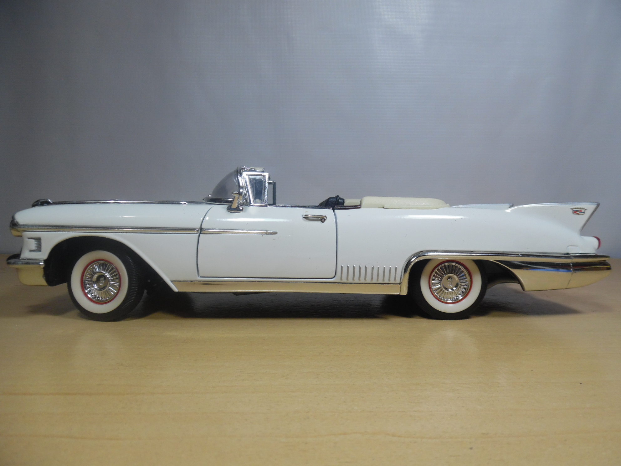 AUTO CLASICO CADILLAC EL DORADO BIARRITZ 1958 - Imagen 3