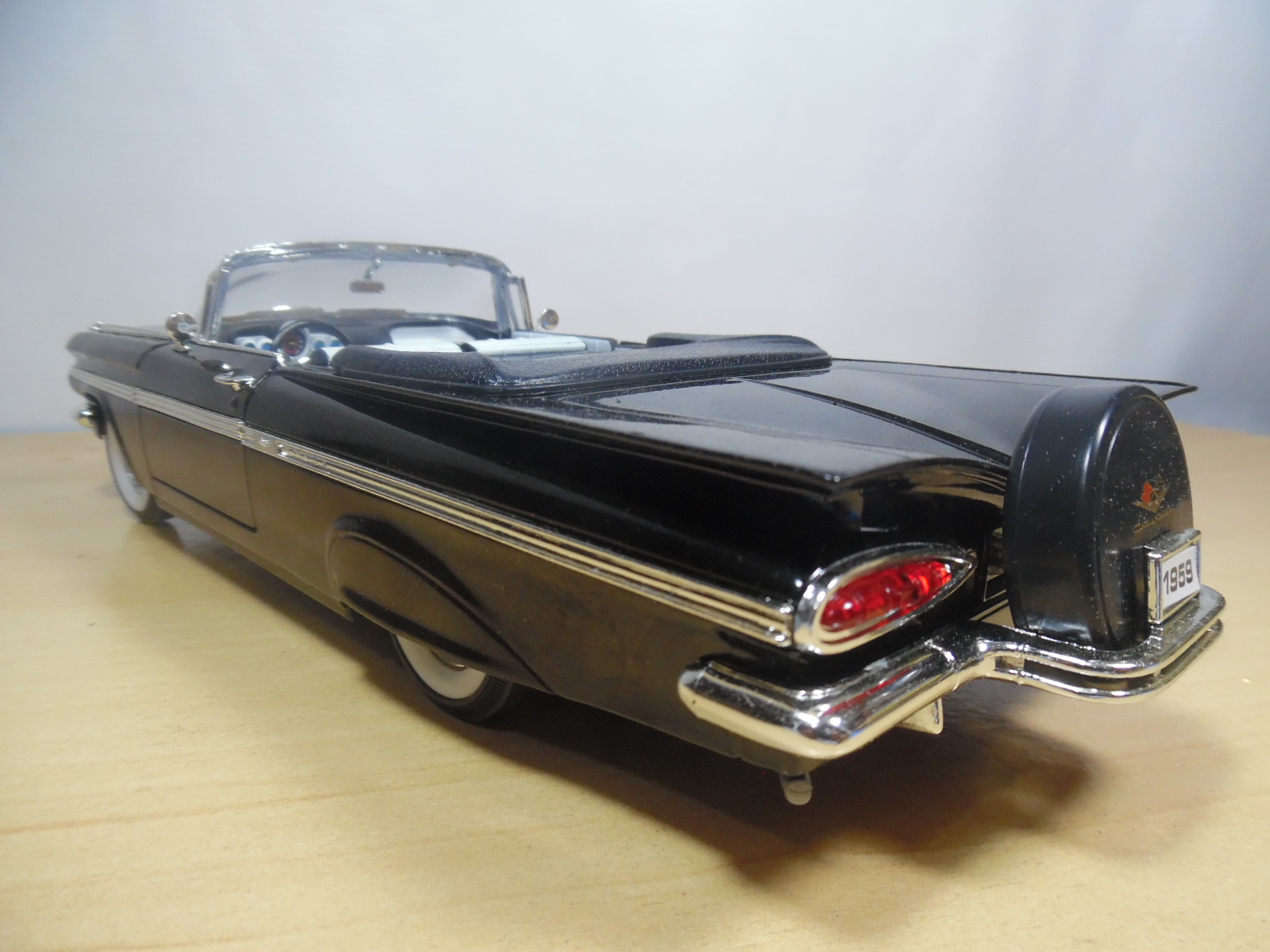 AUTO CHEVROLET IMPALA 1959 CONVERTIBLE - Imagen 6