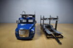 CAMION CIGÜEÑA O PORTACOCHES FREIGHTLINER CASCADIA - Imagen 3